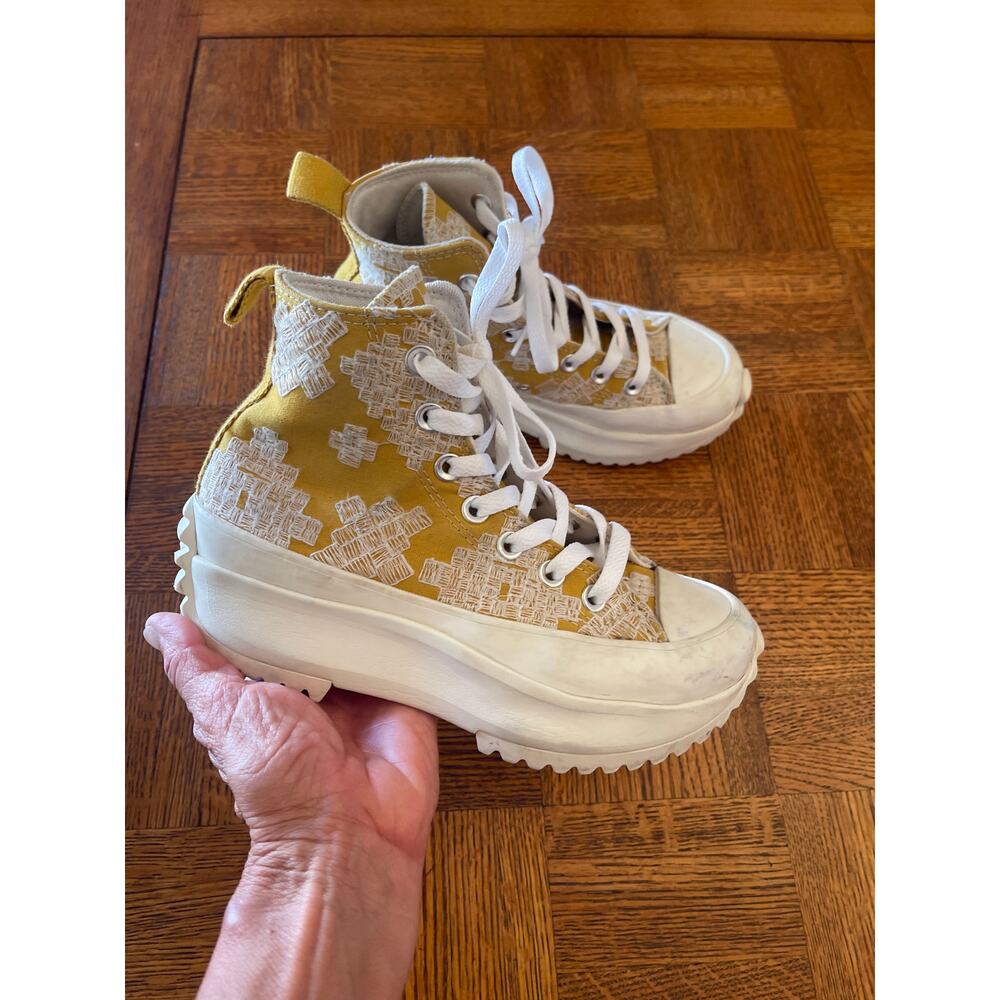 Converse Run Star high top sneaker size women 5
